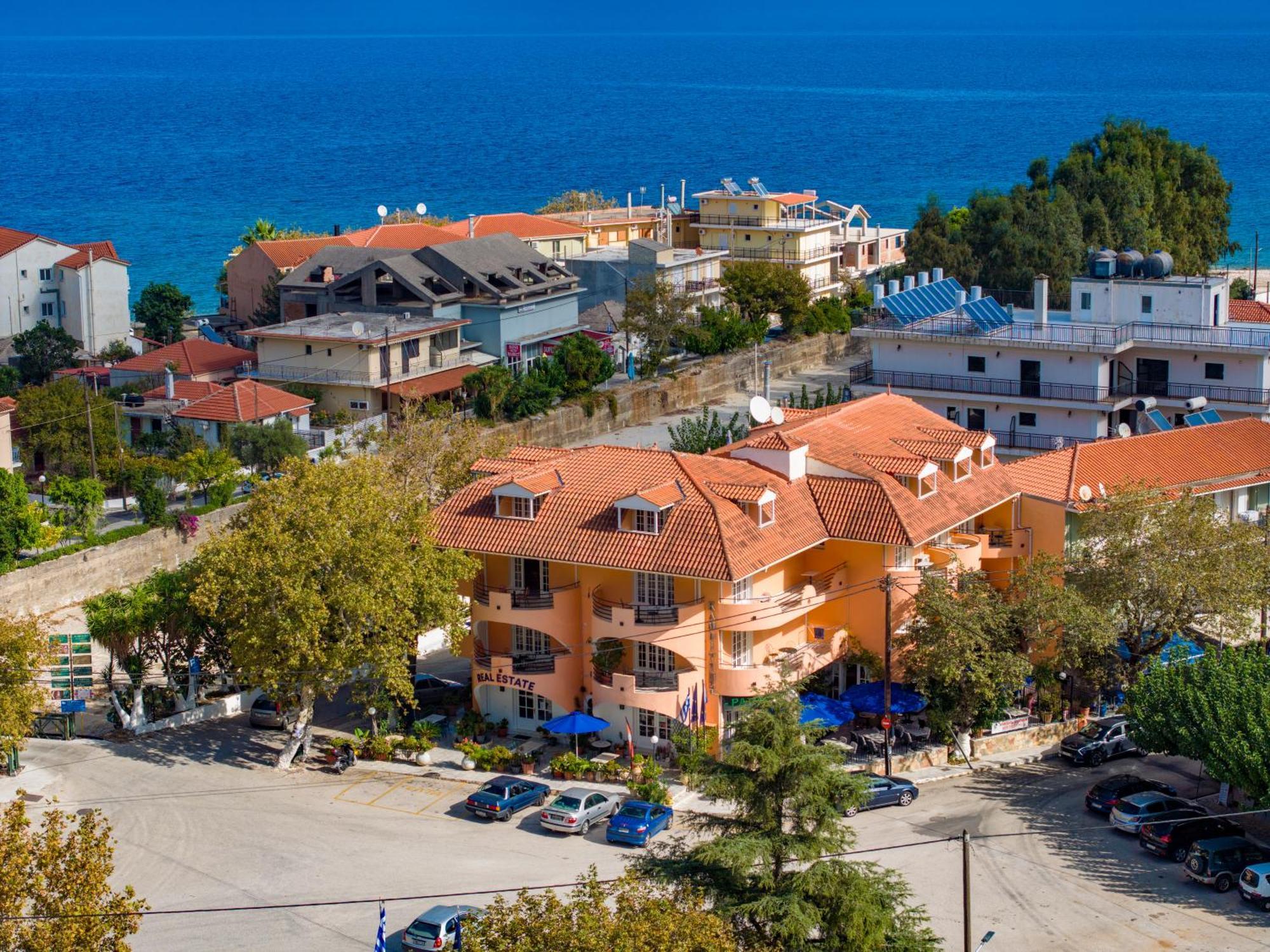 Odysseus Palace 포로스 외부 사진