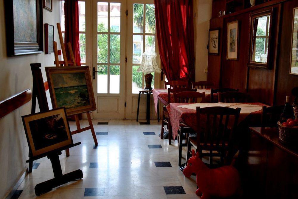 Odysseus Palace 포로스 외부 사진